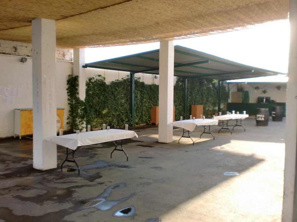 Hostal Las Tres Jotas Alcaracejos Esterno foto